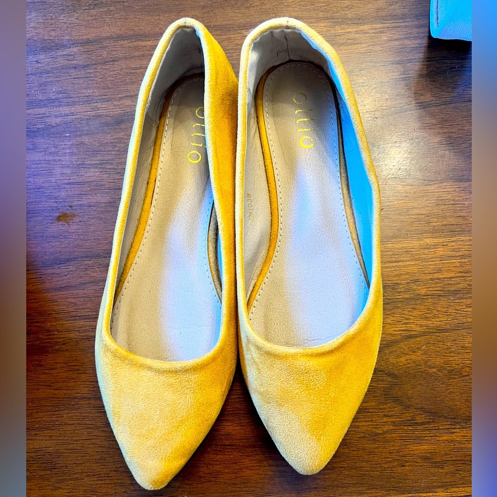 Mustard yellow faux suede pointy toe flats, size 7